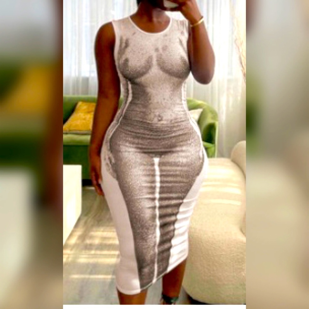 Round neck multicolored figure dress